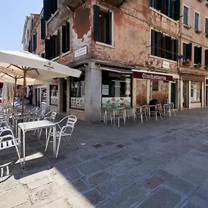 https://suite-cannaregio-s.hotelslidodijesolo.com